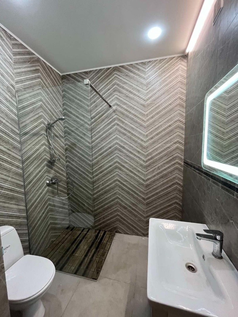 продажа двухкомнатной квартиры номер A-173223 в Приморском районе, фото номер 15